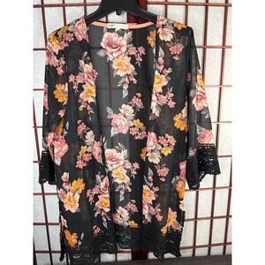 Jolt floral print short lace sleeve Boho kimono black & pink Size Small Coverup